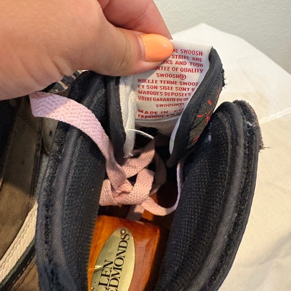 Nike Air Jordan 1 Retro High OG SP Travis Scott "Mocha" sneaker - Picture 9 of 13